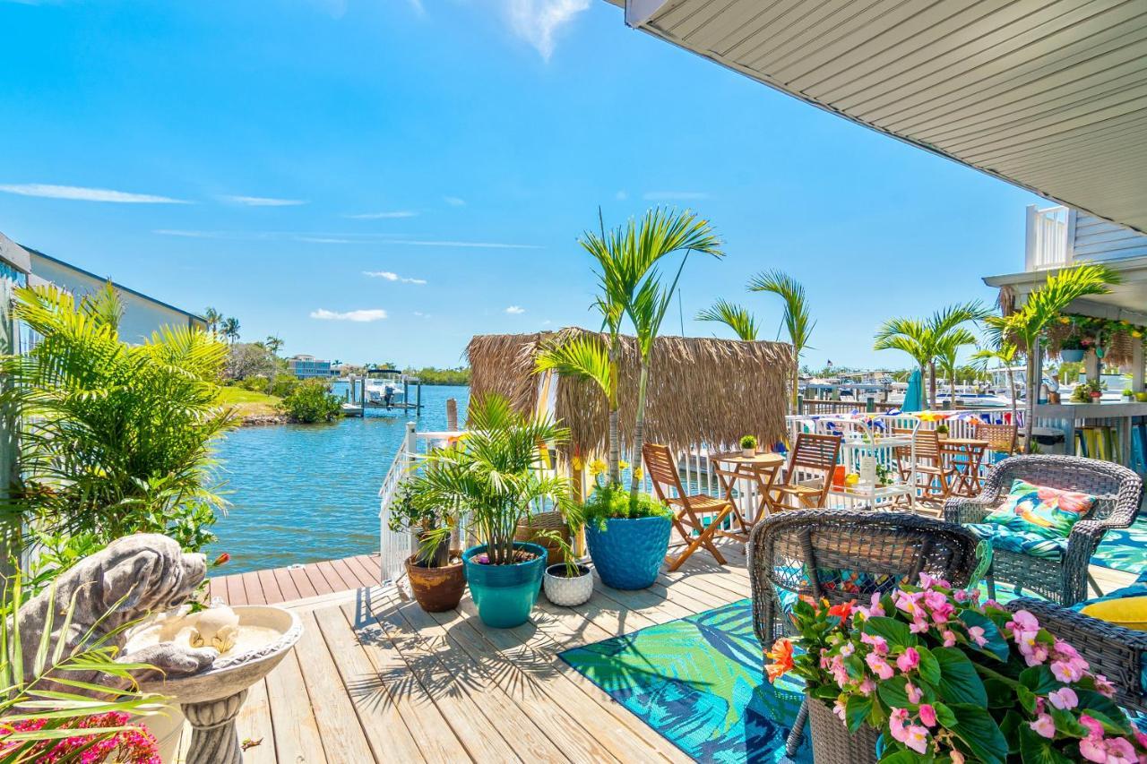 Latitude 26 Waterfront Boutique Resort - Бонита-Спрингс Экстерьер фото